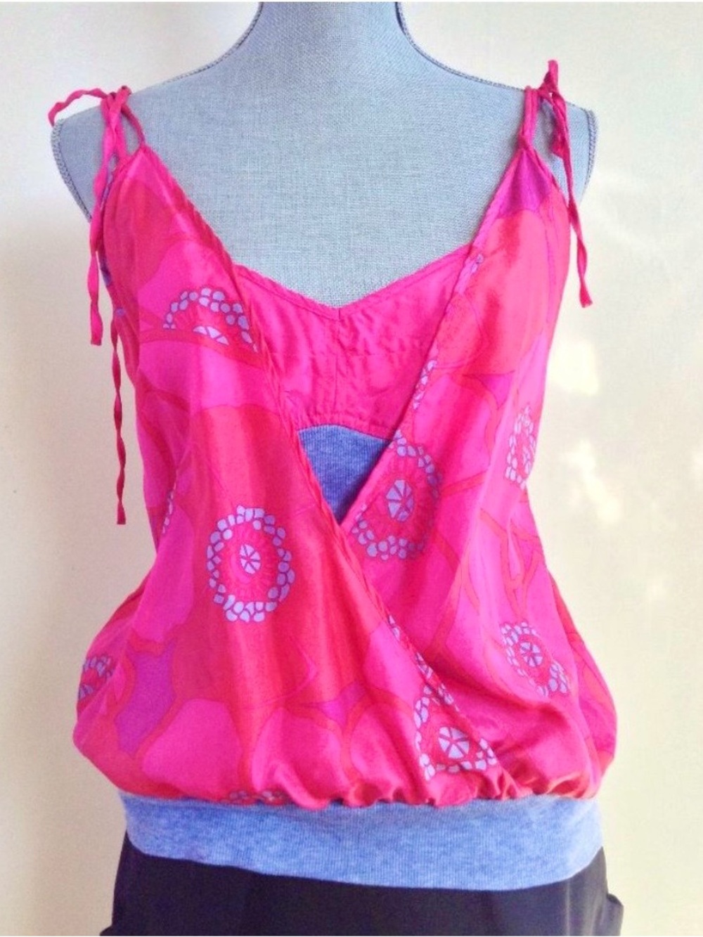 NWT Marc Jacobs Layered Silk Shoulder Tie Bright Pink Floral Top 10 Vintage Y2K